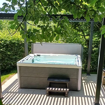 Le Jardin D' Epicure בית כפרי *