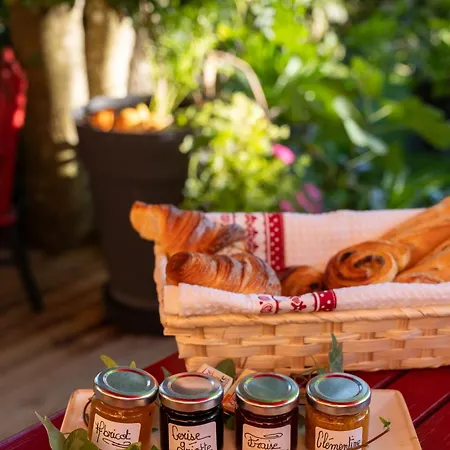 Le Jardin D' Epicure בית כפרי *